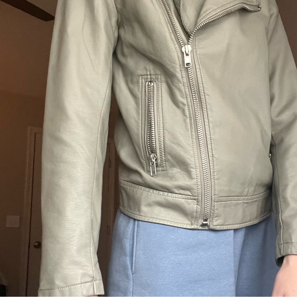 🥦 Green Pleather Jacket - Picture 6 of 8